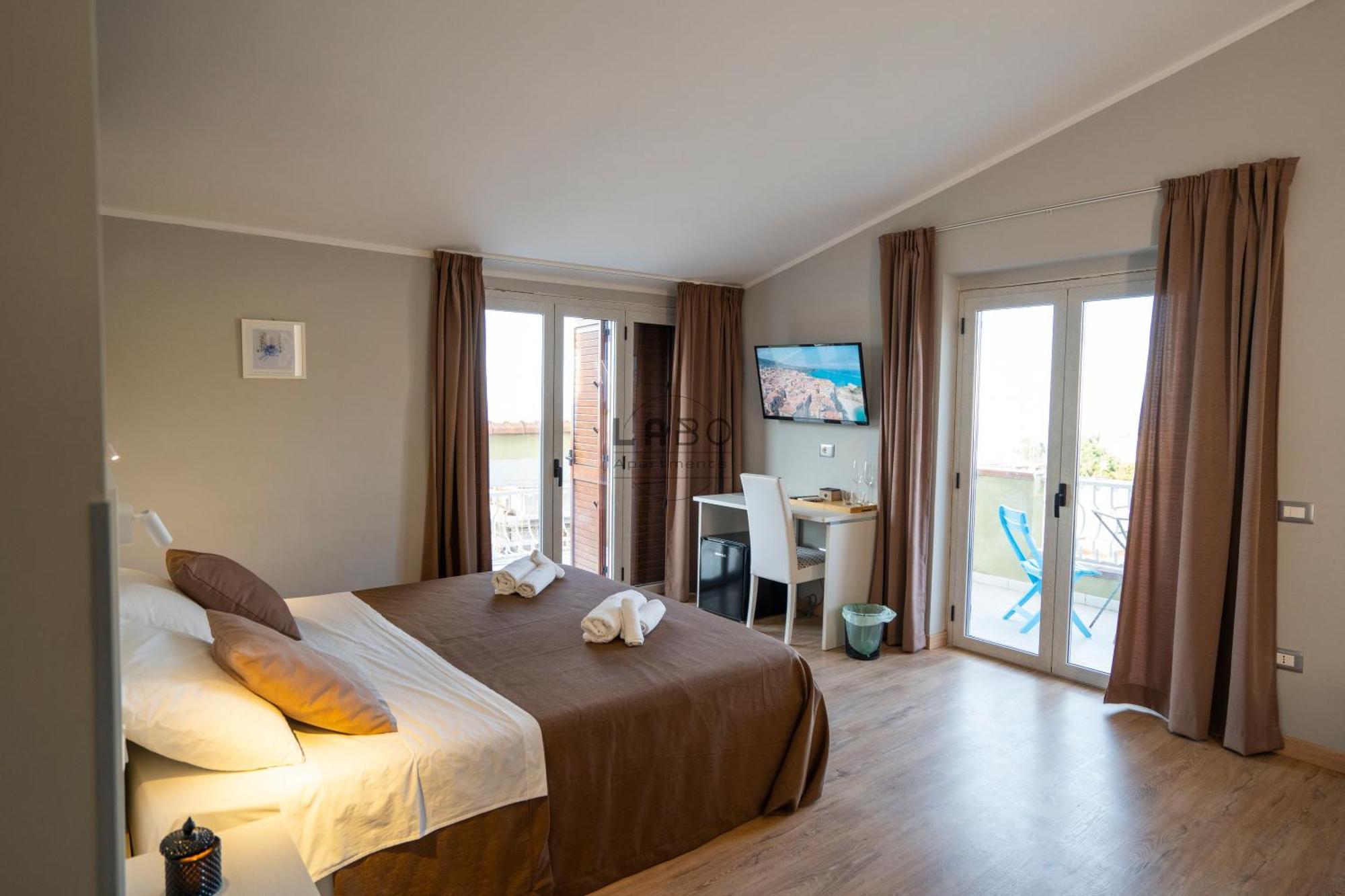 Agape Rooms In Tropea Buitenkant foto